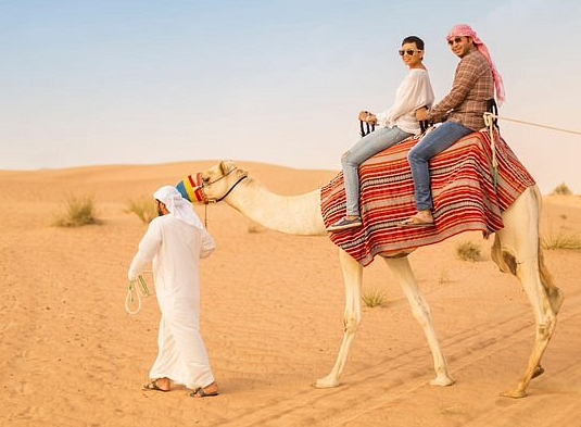Exploring Dubai’s Desert: Meeting Bedouin Tribes and Experiencing Fun Activities